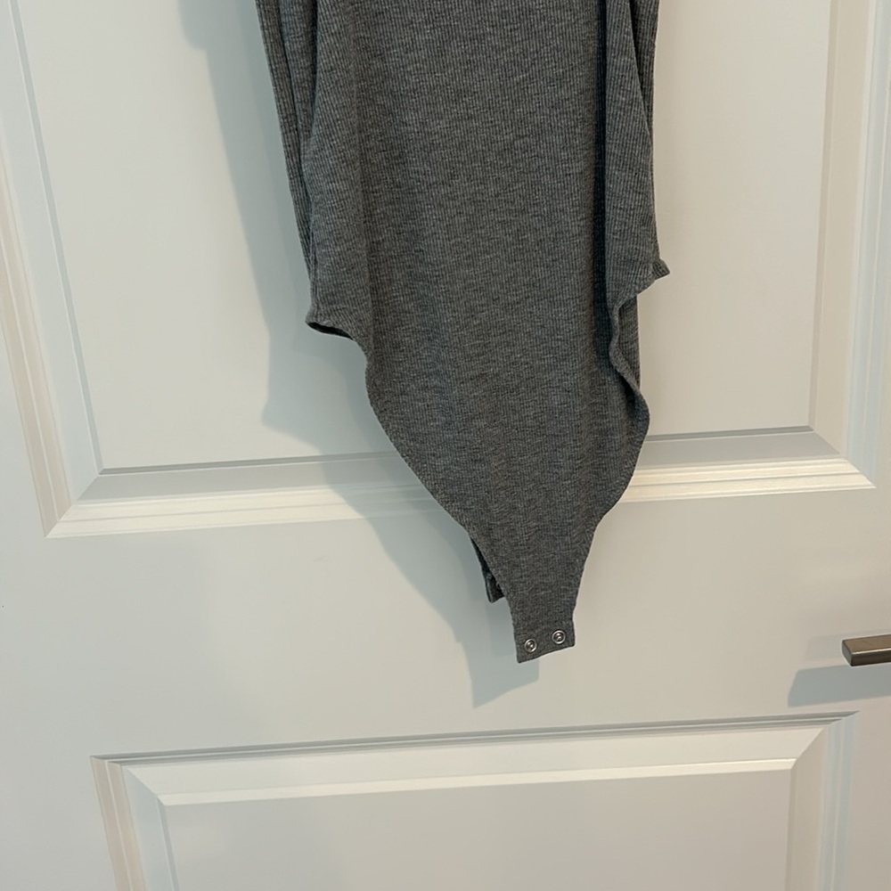 Gray Ribbed Bodysuit - Picture 4 of 4